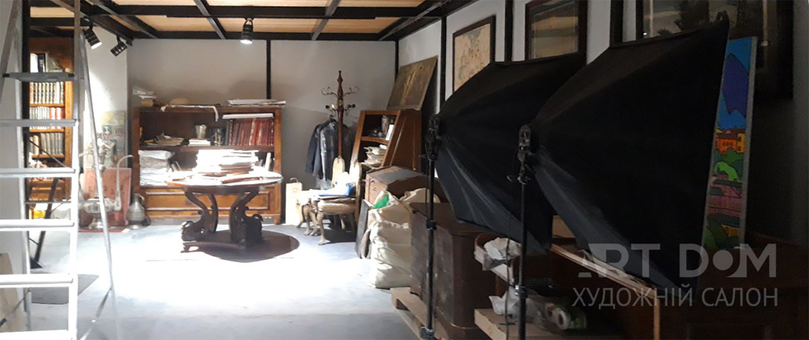 storage of paintings, a warehouse in ukraine, kiev, kyiv